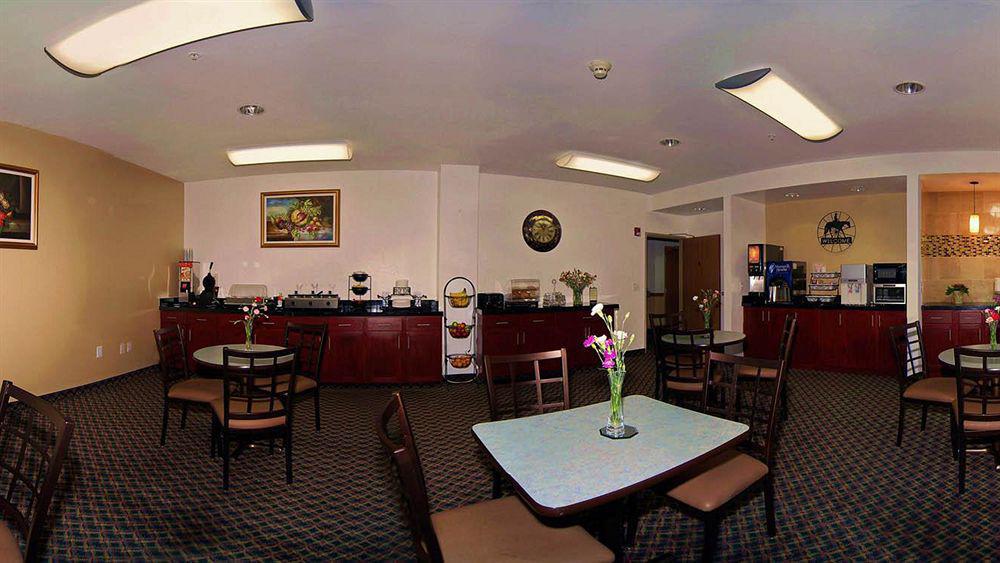 Best Western Roanoke Inn & Suites Exterior photo